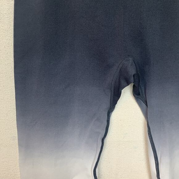 Zyia Active womens medium ombre seamless tights leggings black white gym lulu at - Picture 6 of 7